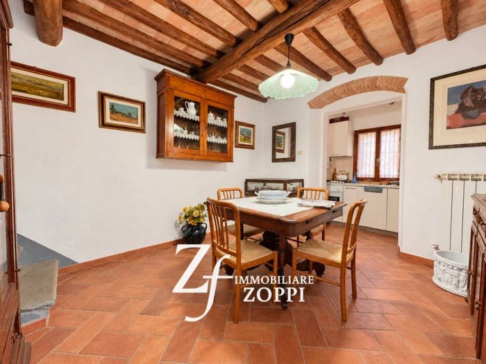 Casa quadrilocale in vendita in VIA DELLE GINESTRE, Calenzano