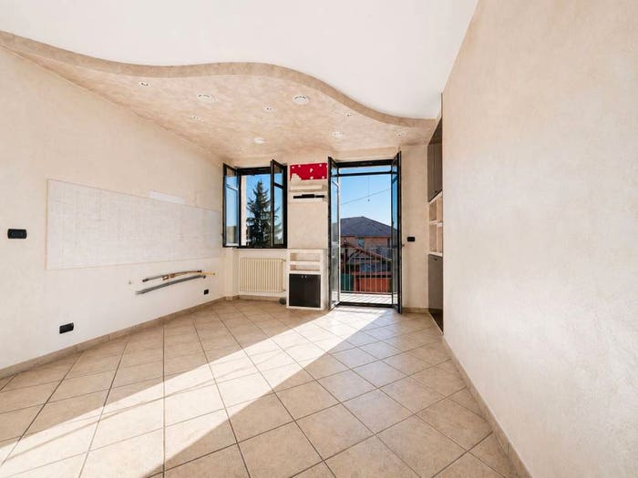 Appartamento trilocale in vendita in Strada Provinciale Santo Stefano Roero, Centro, Montà
