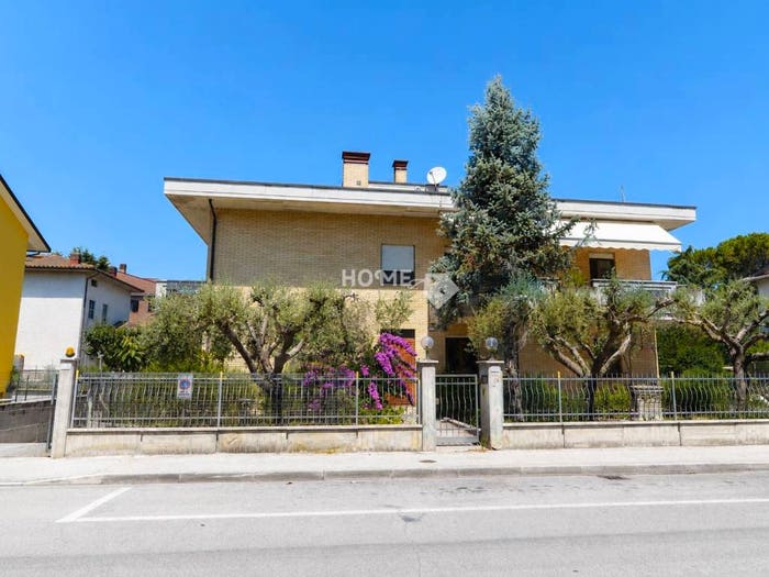 Appartamento trilocale in vendita in Via Pasicrate Menichelli, Casette Verdini, Pollenza