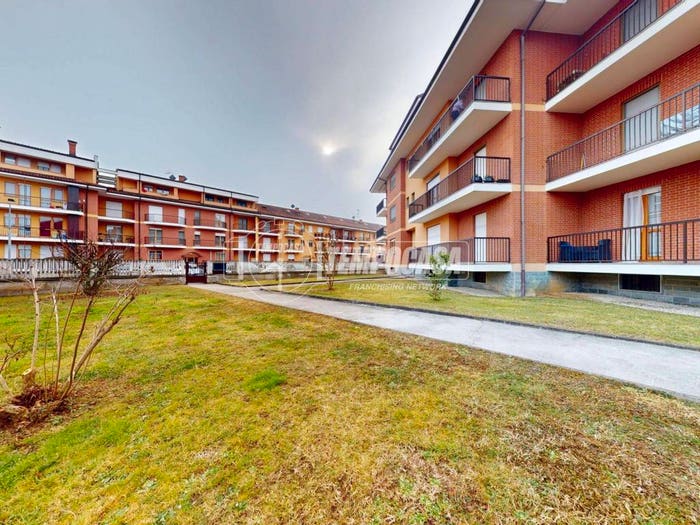 Appartamento quadrilocale in vendita in Via Cacciatori delle Alpi, Centro, Bra
