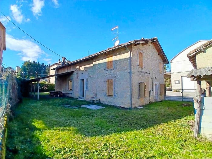 Casa con 6 locali in vendita in Via Fernè, Rocca Malatina, Guiglia