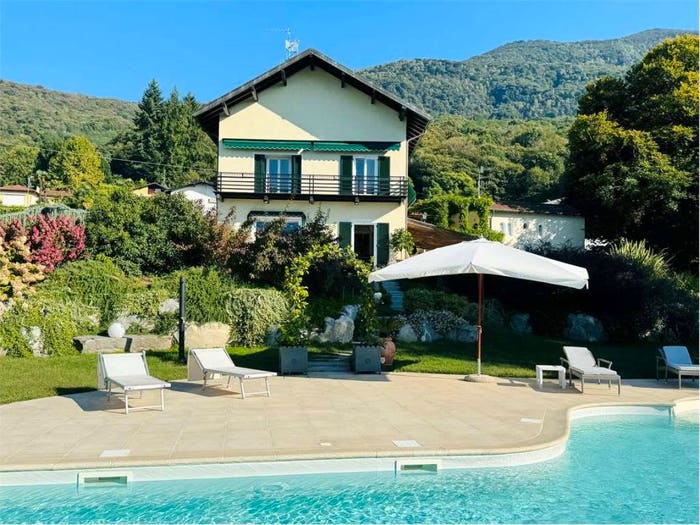 Casa con 6 locali in vendita in XX Settembre, Centro, Porto Valtravaglia