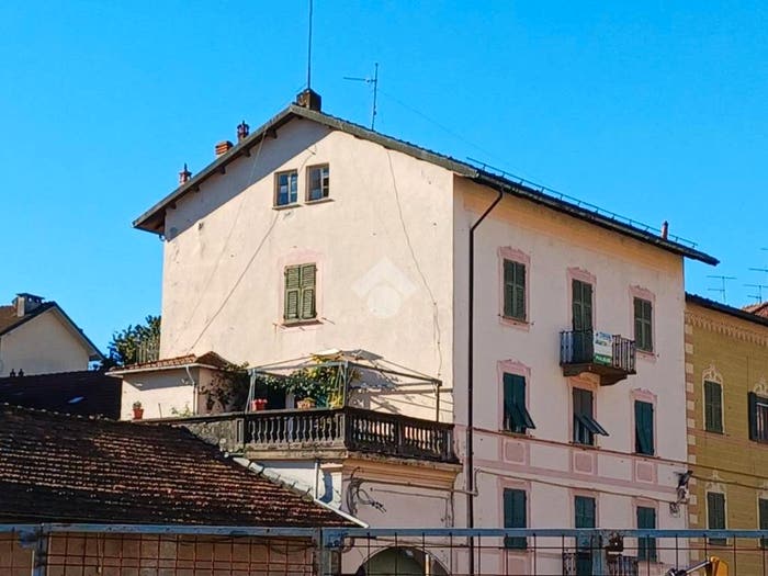 Appartamento quadrilocale in vendita in Via Migliarese, Centro, Busalla