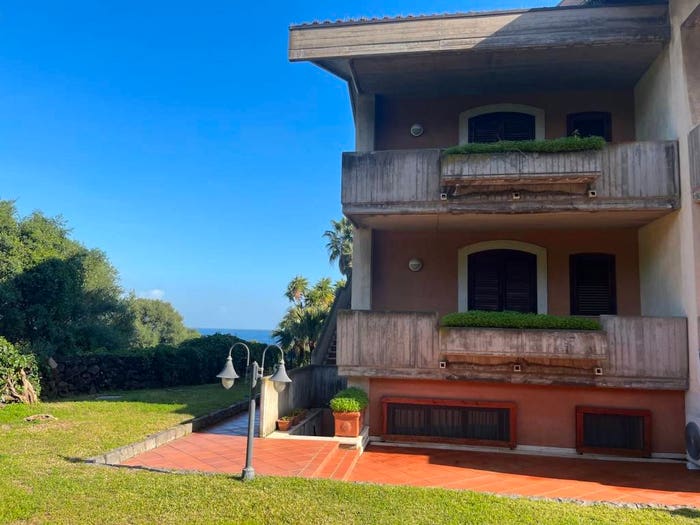 Casa trilocale in vendita in Via dei Maceratoi, Santa Caterina Santa Maria delle Grazie Capomulini, Acireale
