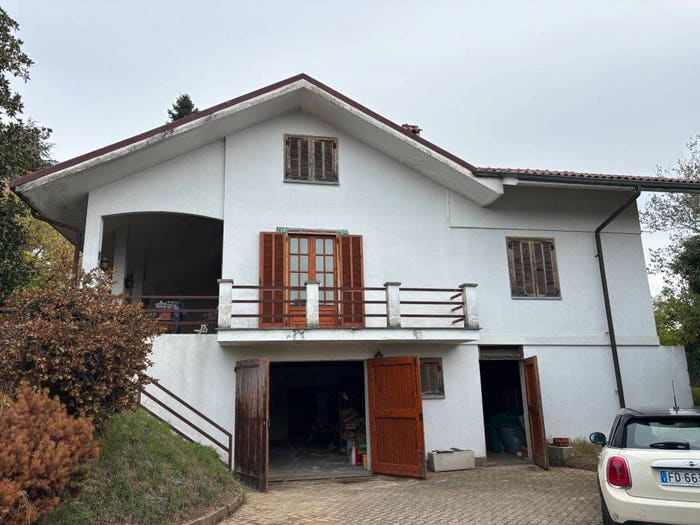 Casa con 6 locali in vendita in Via Nigiotto, Montafia