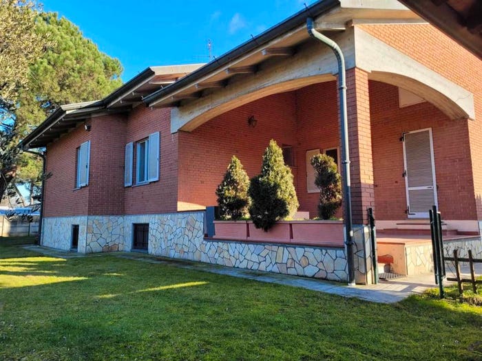Casa trilocale in vendita in via Maggio, Olgiate Olona