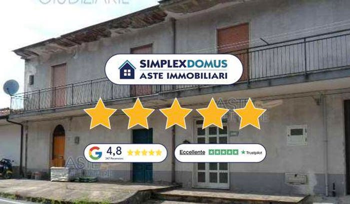 Appartamento con 6 locali in vendita in Via Roma, Trentinara