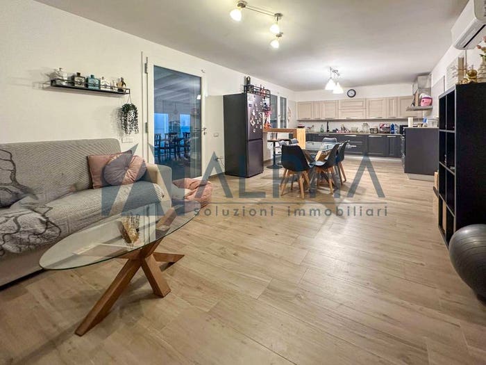 Casa con 6 locali in vendita in Via Lunga, San Benedetto, Forlì