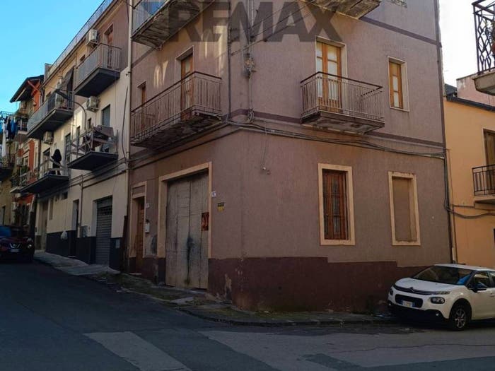 Casa con 6 locali in vendita in VIA TRIESTE, Centro, Ramacca