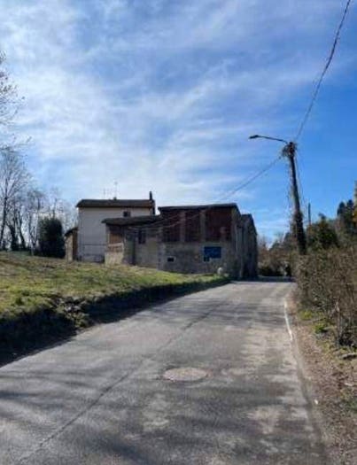 Appartamento quadrilocale in vendita in Via Dumenza, Poppino, Luino
