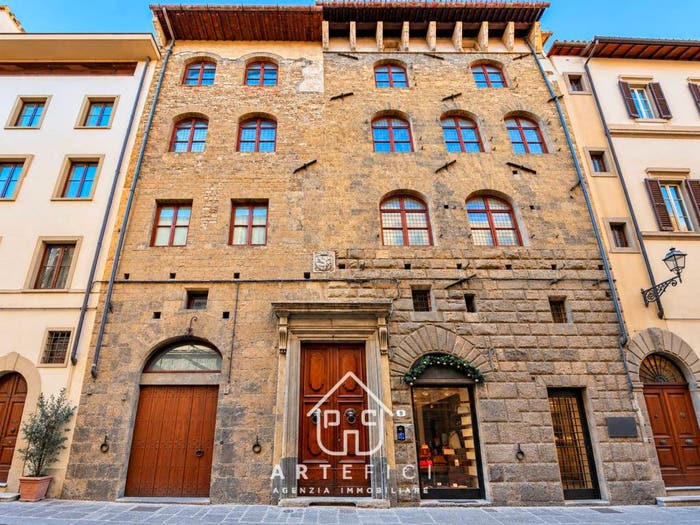 Appartamento trilocale in vendita in Borgo Santi Apostoli, Piazza della Repubblica, Firenze