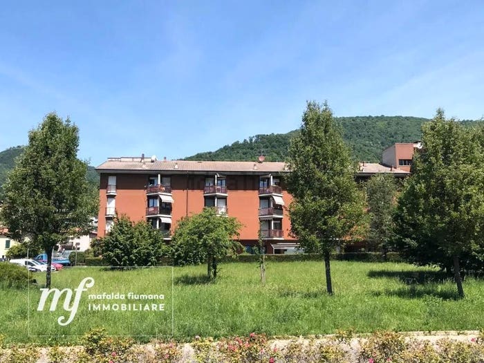 Appartamento bilocale in vendita in Via Giuseppe Verdi, Centro, Nembro