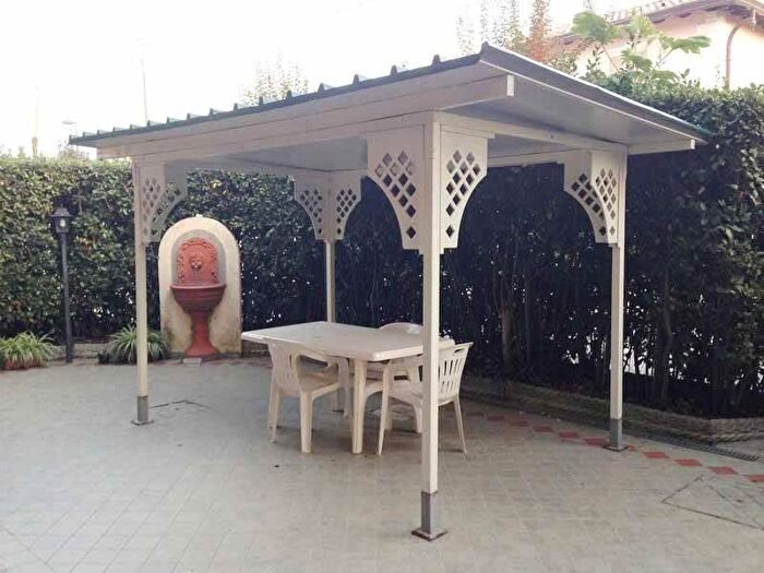 Casa bilocale in vendita in Forte Dei Marmi