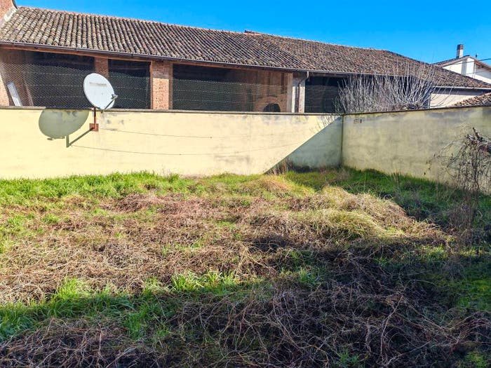 Casa con 6 locali in vendita in Via Giuseppe Garibaldi, Volongo