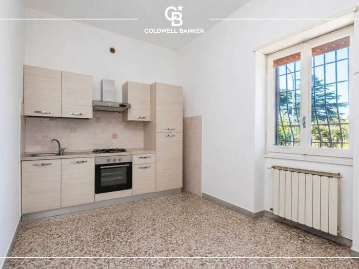 Appartamento trilocale in vendita in Via del Divino Amore, Frattocchie, Marino