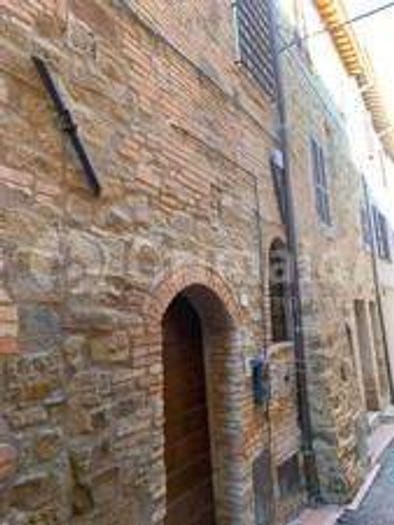 Appartamento trilocale in vendita in Via Beato Pietro, Centro, Bettona