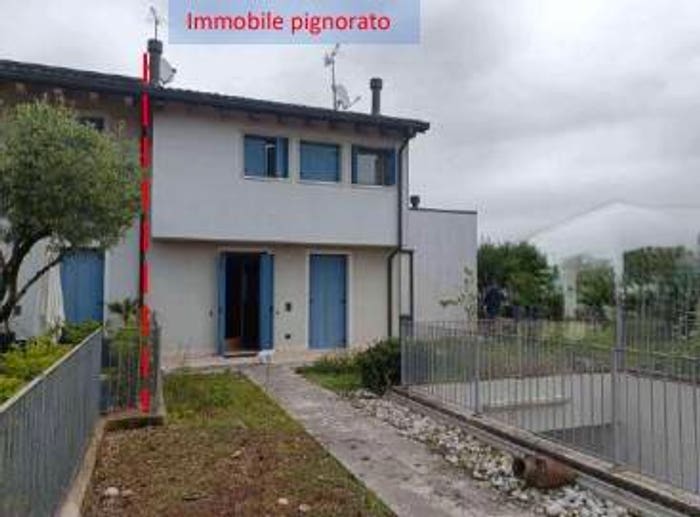 Casa con 6 locali in vendita in Via San Filippo Neri, Carpenedo, Vedelago