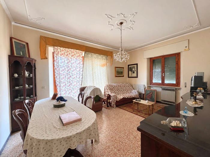 Appartamento con 6 locali in vendita in Via dei Ceccotti, Marlia, Capannori