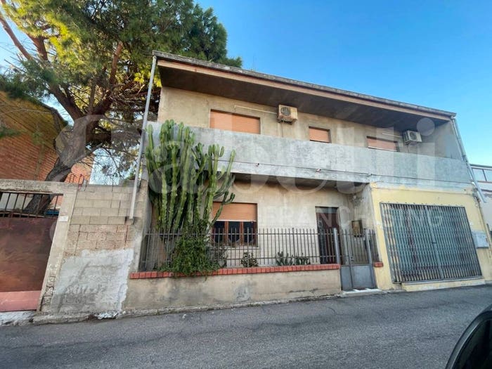 Casa quadrilocale in vendita in VIA CESARE BATTISTI, Centro, Terralba