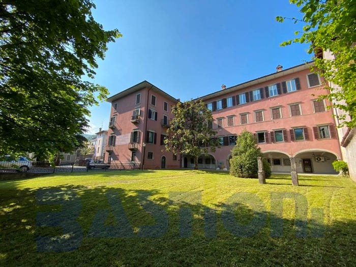 Appartamento quadrilocale in vendita in Centro, Clusone