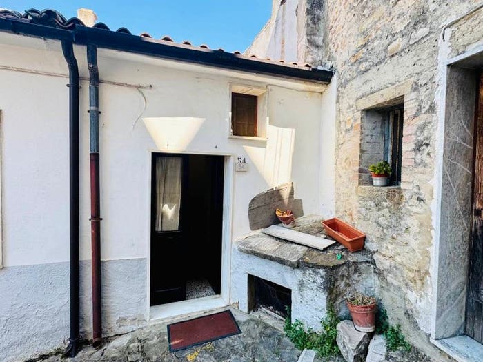 Casa trilocale in vendita in VIA PORTA SANT'ANNA, Zungoli