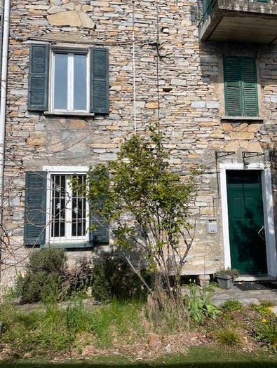 Casa bilocale in vendita in Via Antonio Bianchi, Moltrasio
