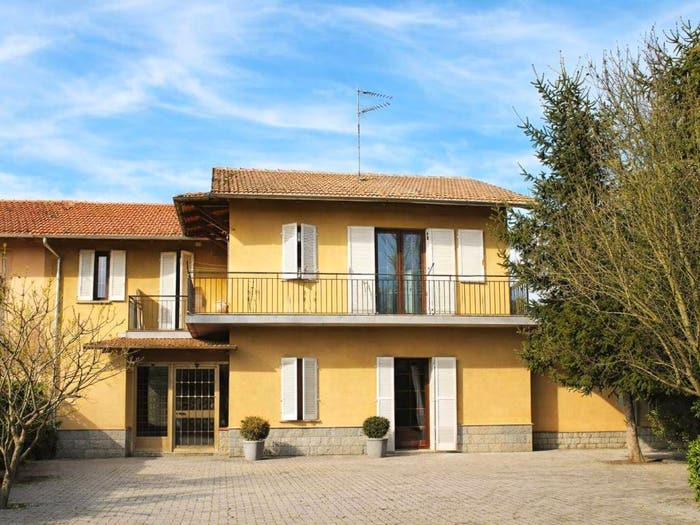 Casa con 6 locali in vendita in Via Duca d'Aosta, Ronsecco