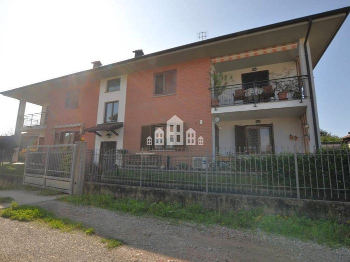 Appartamento quadrilocale in vendita in Via Nazario Sauro, Centro, Favria