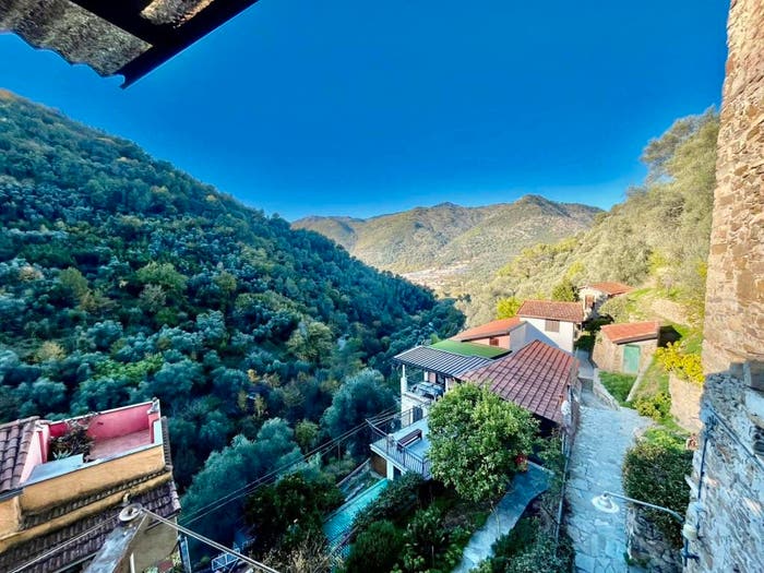 Appartamento trilocale in vendita in Camporosso