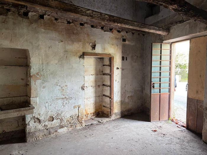 Casa quadrilocale in vendita in Via Romana Ovest, Centro, Porcari