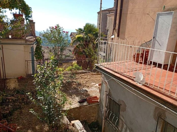 Appartamento quadrilocale in vendita in Piazza Bisleti, Centro, Veroli