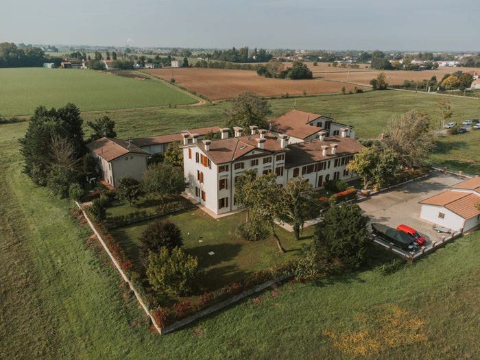 Appartamento trilocale in vendita in Via Parenza Alta, Borgo Virgilio