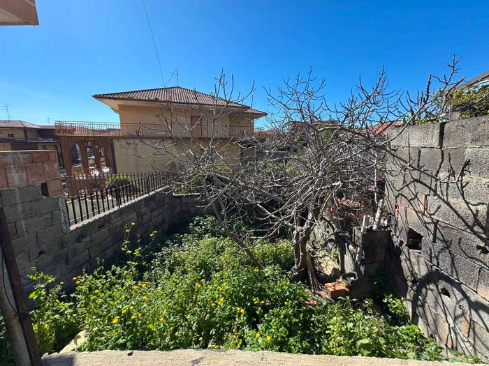Casa trilocale in vendita in Via Carrubella, Centro, Gravina di Catania