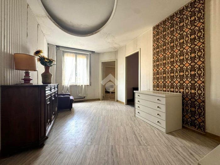 Appartamento con 6 locali in vendita in Via Santa Barbara, Centro, Nuoro