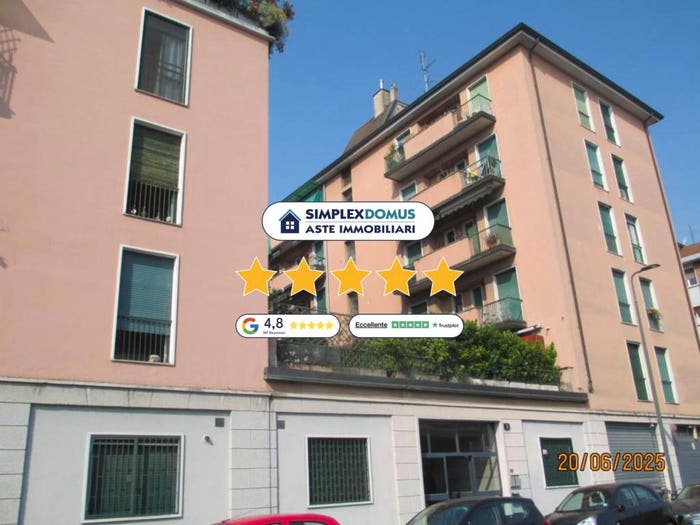 Appartamento trilocale in vendita in via Lesa, Cascina dei Pomi, Milano