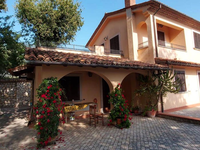 Casa con 6 locali in vendita in Via Vallina, Centro, Maratea
