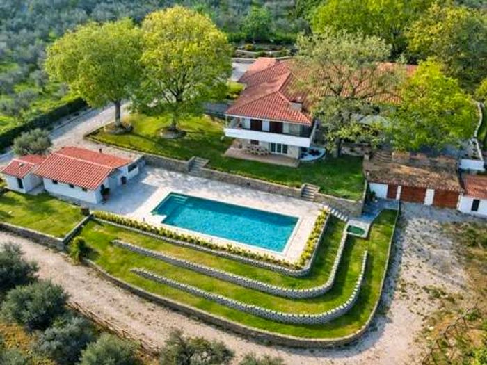 Casa con 6 locali in vendita in Via Dei Fossi, Sinalunga