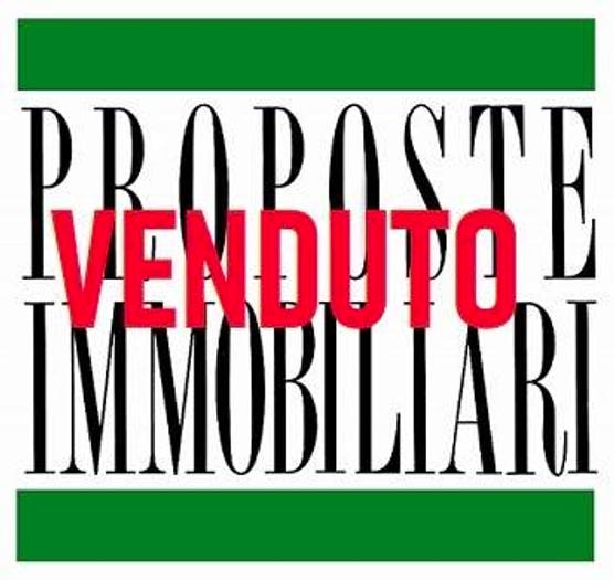 Casa con 6 locali in vendita in Via Pietro Battola, Ome