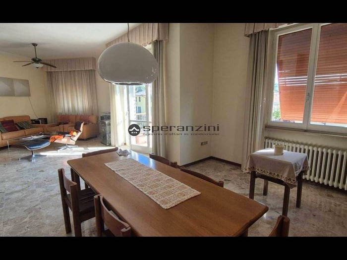 Appartamento quadrilocale in vendita in viale Martiri della Resistenza, Centro, Fossombrone