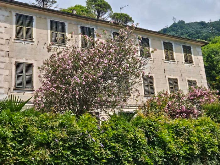 Casa con 6 locali in vendita in Via Aveggio, San Colombano Certenoli