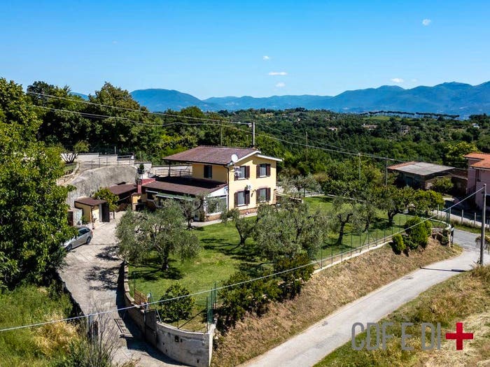 Casa con 5 locali in vendita in Via Campolungo, Nazzano