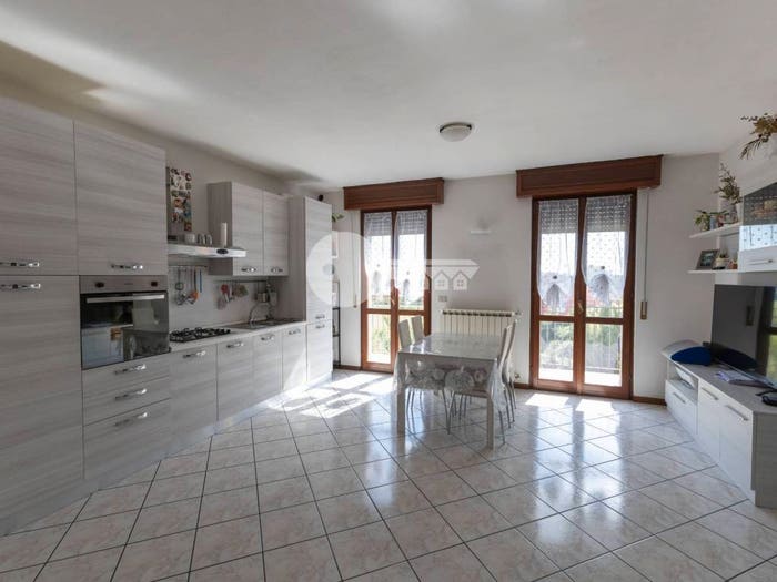 Appartamento trilocale in vendita in Via Porzano, Centro, Manerbio
