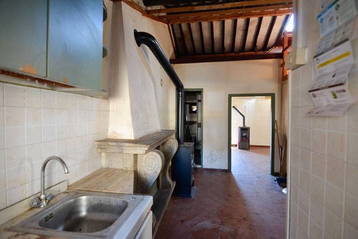 Appartamento bilocale in vendita in Vicolo del Parasacco, Centro, Capranica