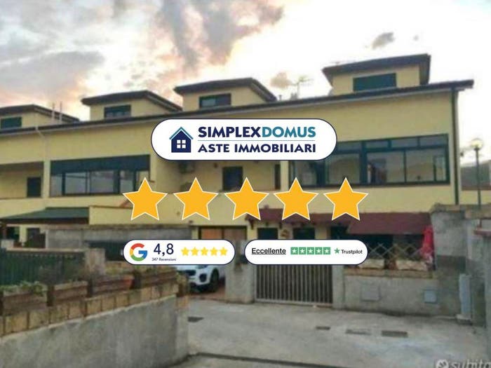 Appartamento quadrilocale in vendita in via Conti Falluc, Santa Maria, Catanzaro