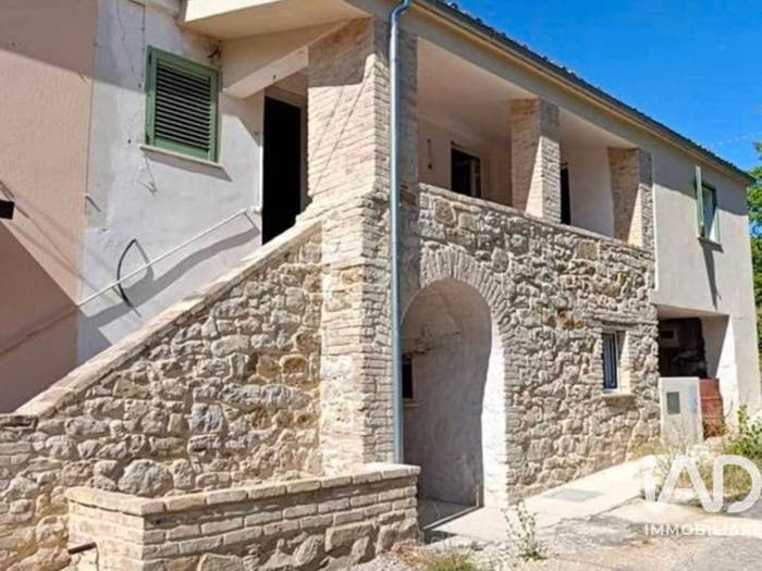 Casa con 6 locali in vendita in Via oratorio, Oratorio, Alanno