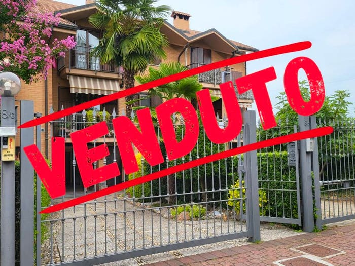Casa con 6 locali in vendita in Via Rivarolo Beltrama, Lombardore