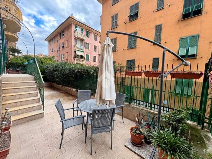 Appartamento con 5 locali in vendita in Via bordone, Cornigliano, Genova