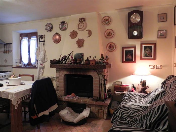 Casa quadrilocale in vendita in Camaiore Paese, Camaiore