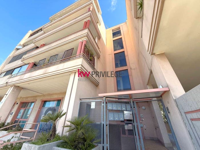 Casa quadrilocale in vendita in Via Provinciale Per Lecce, Centro Storico, Brindisi