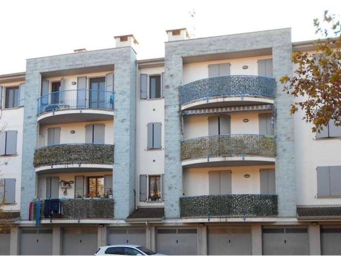 Casa con 5 locali in vendita in Via Amelia Sartoretti, Reggiolo